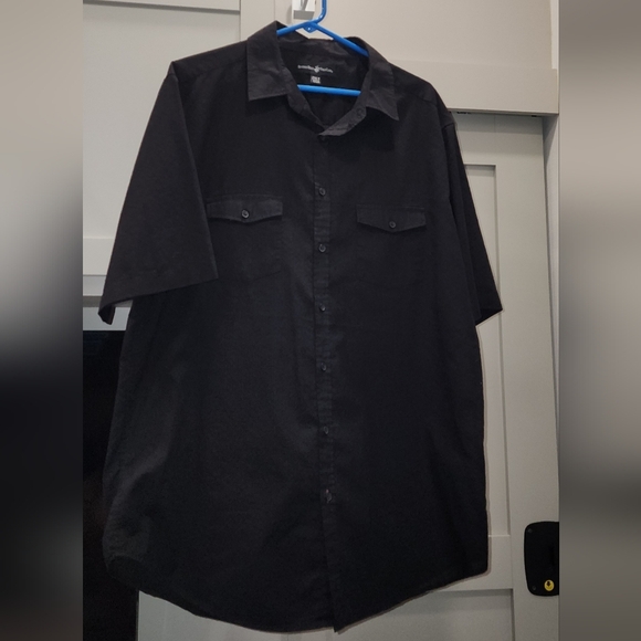 Polo Club Men's Short Sleeve Button Shirt - Picture 2 of 10